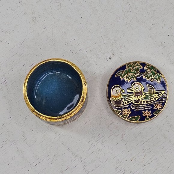 Vintage Cloisonne Enamel Miniature Trinket Snuff Duck Bird Lidded - Picture 8 of 9
